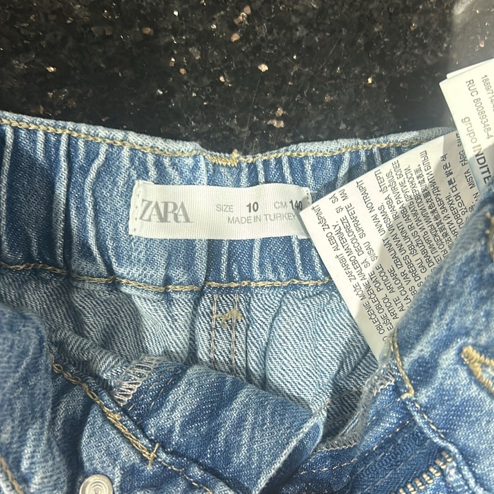 Girls Zara Shorts - Picture 2 of 4